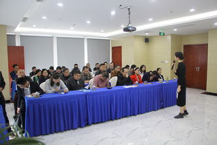 蓉申態(tài)企業(yè)法律風(fēng)險(xiǎn)防控暨法律咨詢?nèi)栈顒訄A滿舉辦